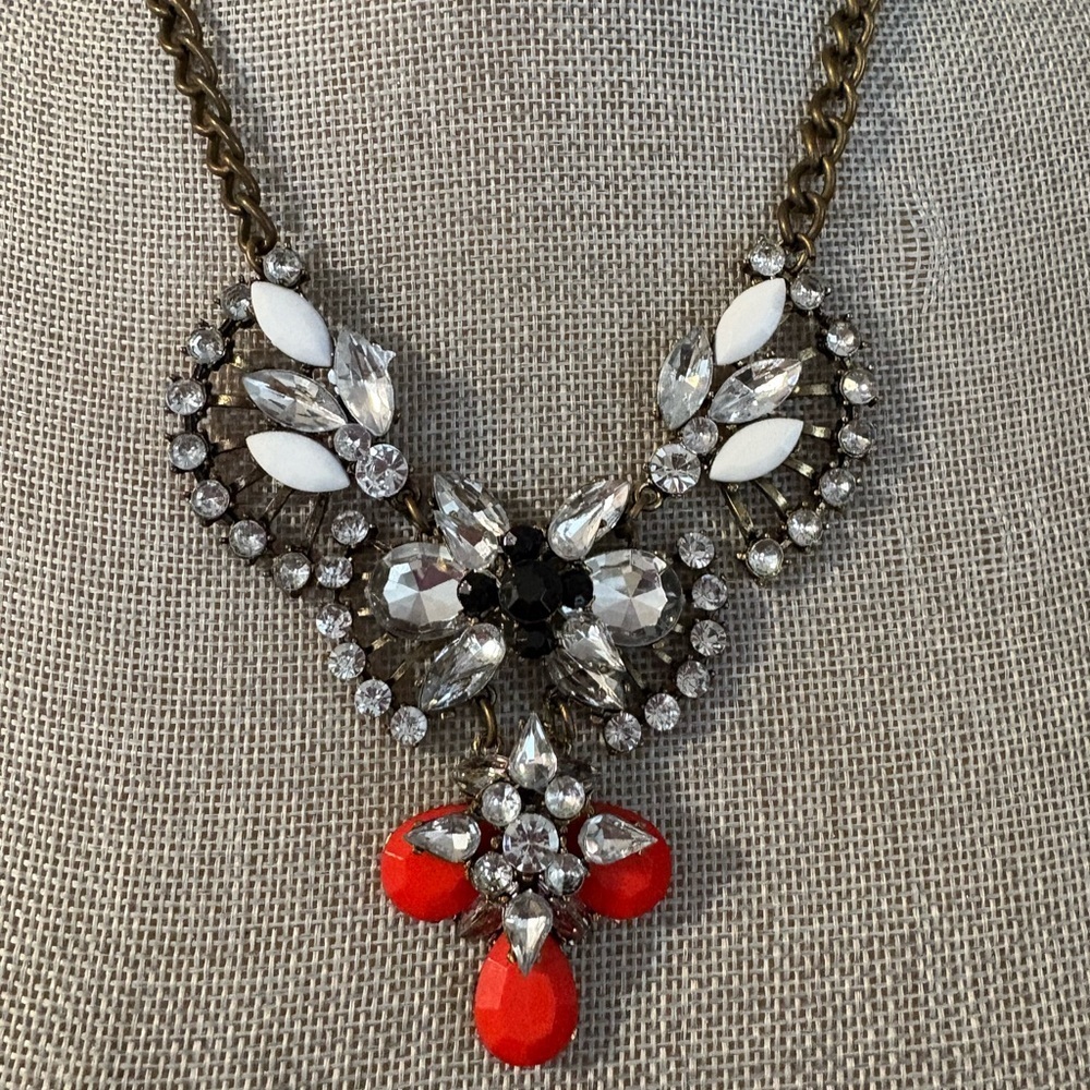 RED CRYSTAL STATEMENT NECKLACE #159 - Picture 4 of 5